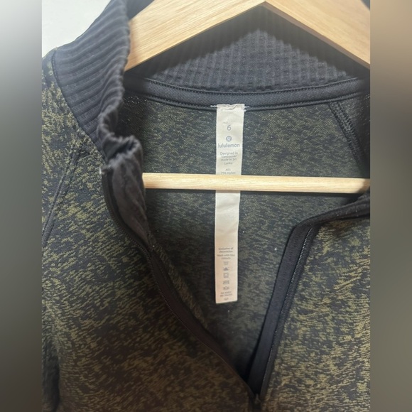 LULULEMON Long Sleeve REST LESS 1/2 Zip Mock Shirt Top Black Dark Cast Size 6 - Picture 2 of 6